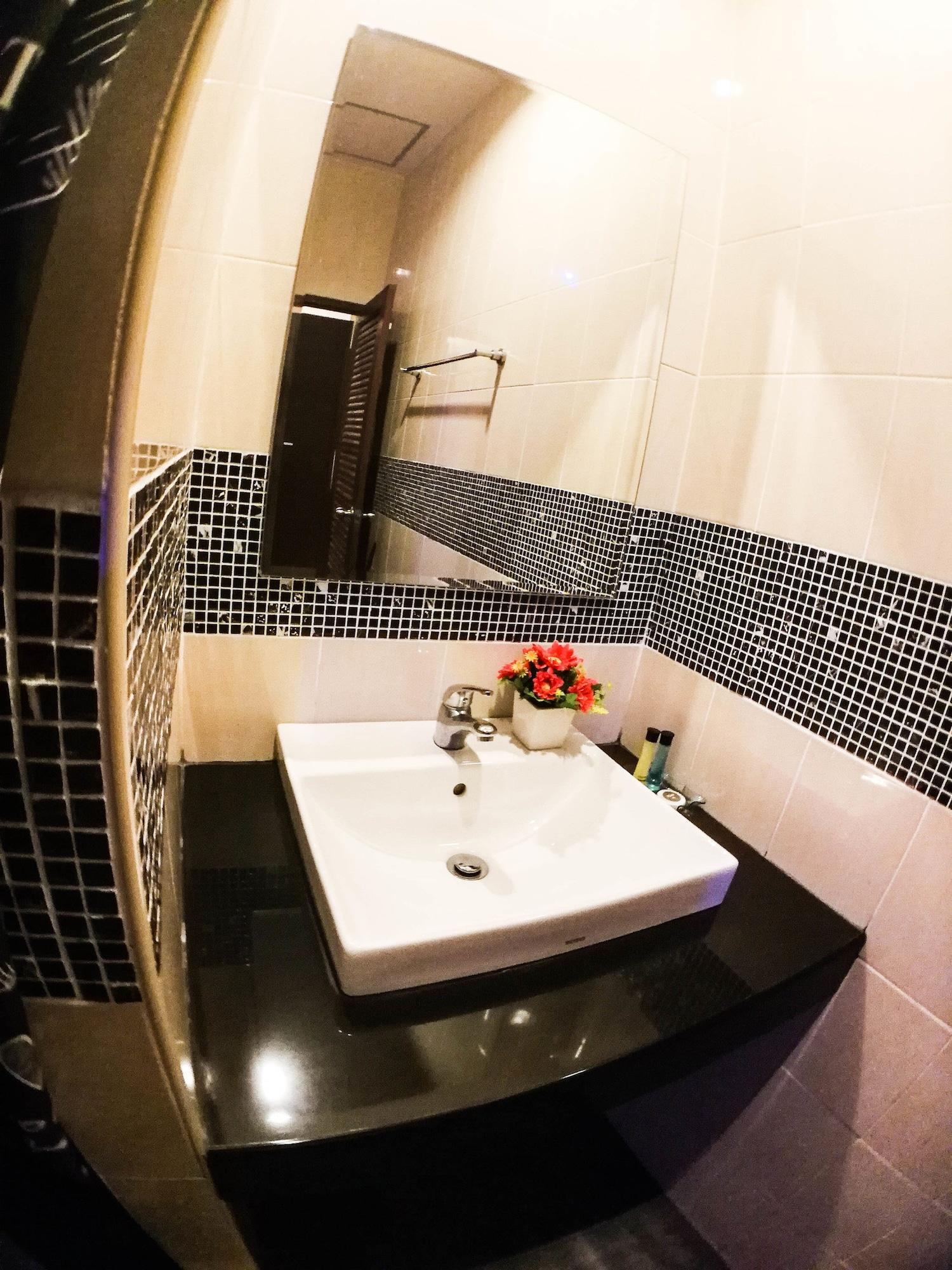 Tanamas House Hotel Thalang Buitenkant foto