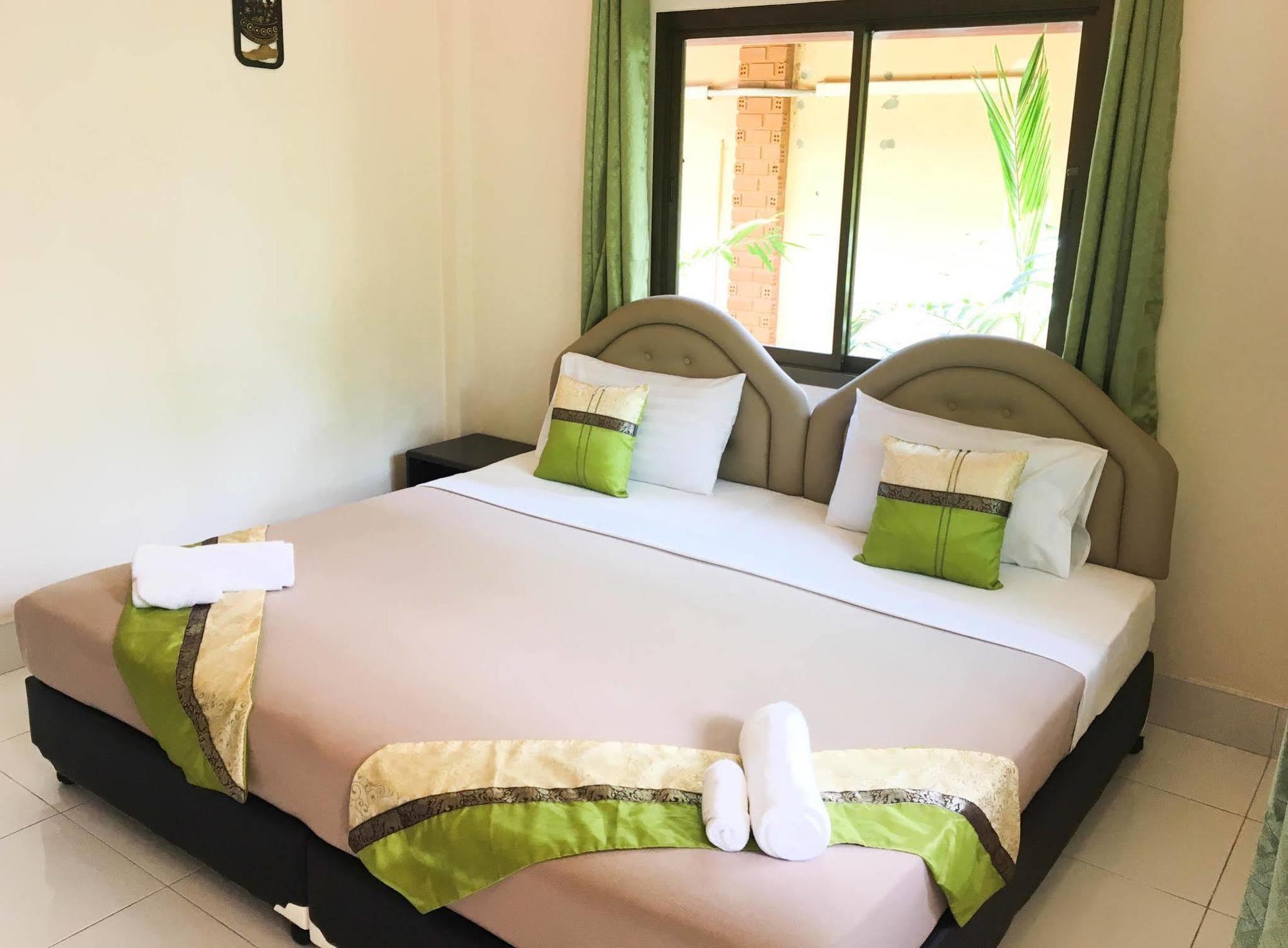 Tanamas House Hotel Thalang Buitenkant foto